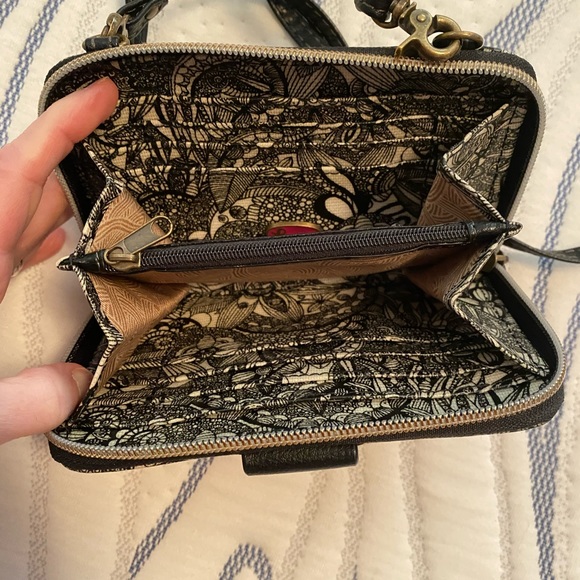 Sakroots Cell Phone Crossbody - Picture 4 of 4